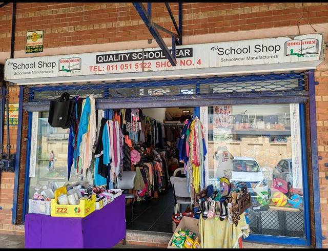 BUSINESS FOR SALE IN LENASIA EXT 1